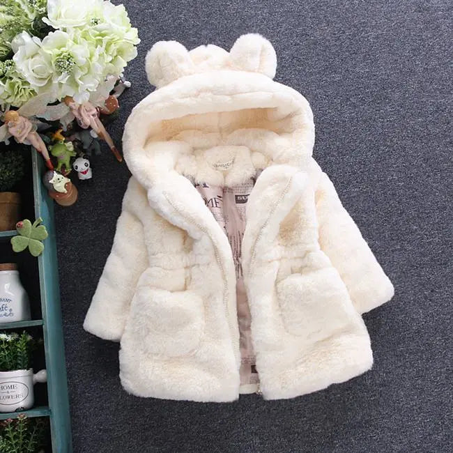 A girl's fur coat for autumn and winter Bigbuy